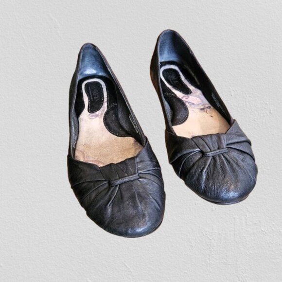 Born Adele Black Leather Ballet Flats Shoes size 7.5 Women's - Picture 2 of 10